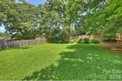 1211 Woodland Drive, Charlotte, NC 28205 - Photo 10