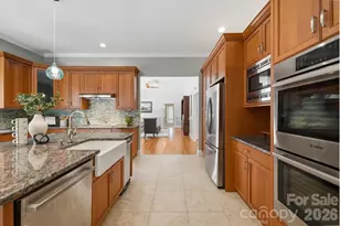 145 Baymount Dr, Statesville, NC 28625 - Photo 2