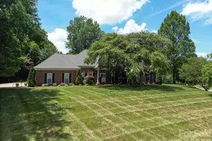 145 Baymount Dr, Statesville, NC 28625 - Photo 2