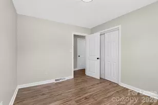6901 Ridge Ln Rd, Charlotte, NC 28262 - Photo 10