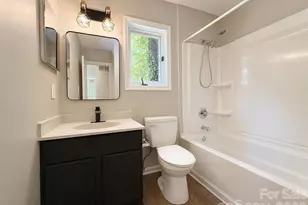 6101 Honeysuckle Ln, Charlotte, NC 28212 - Photo 18