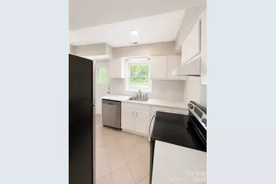 6101 Honeysuckle Lane, Charlotte, NC 28212 - Photo 4