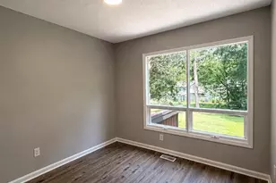 6101 Honeysuckle Ln, Charlotte, NC 28212 - Photo 16