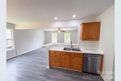 11220 Northwoods Forest Drive, Charlotte, NC 28214 - Photo 14