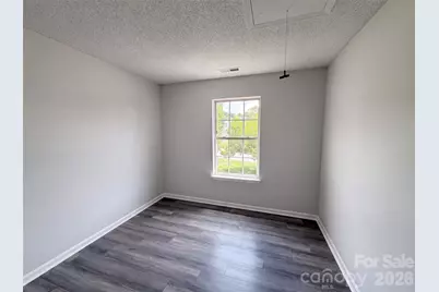 11220 Northwoods Forest Drive, Charlotte, NC 28214 - Photo 8