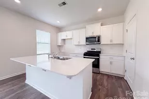 115 Spring Hall Dr, Troutman, NC 28166 - Photo 2