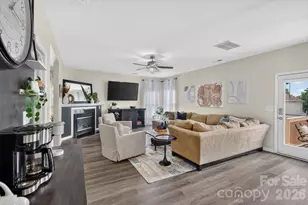 10926 Chrudan Dr, Charlotte, NC 28262 - Photo 14
