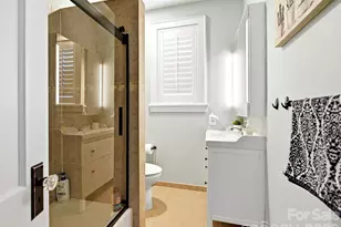 1822 Lombardy Cir, Charlotte, NC 28203 - Photo 22
