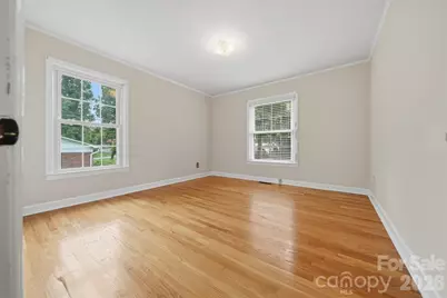 907 Vista Place NE, Lenoir, NC 28645 - Photo 18