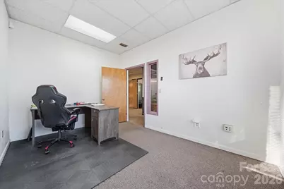 729 1st Avenue SW, Hickory, NC 28602 - Photo 18
