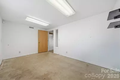 729 1st Avenue SW, Hickory, NC 28602 - Photo 38