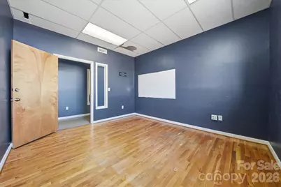 729 1st Avenue SW, Hickory, NC 28602 - Photo 20