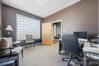 729 1st Avenue SW, Hickory, NC 28602 - Photo 8