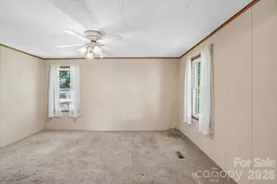 303 Meadowbrook Ct, Hendersonville, NC 28792 - Photo 16
