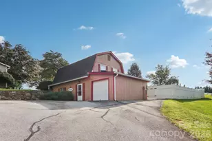 303 Meadowbrook Ct, Hendersonville, NC 28792 - Photo 38
