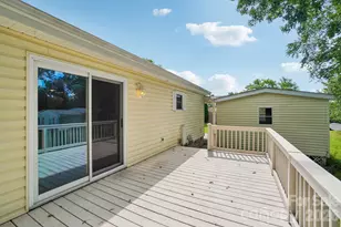303 Meadowbrook Ct, Hendersonville, NC 28792 - Photo 28