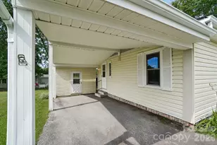 303 Meadowbrook Ct, Hendersonville, NC 28792 - Photo 34