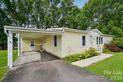 303 Meadowbrook Court, Hendersonville, NC 28792 - Photo 1