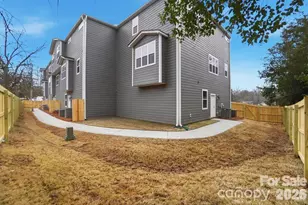 8935 Sharonbrook Dr, Charlotte, NC 28210 - Photo 36