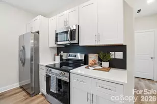 8935 Sharonbrook Dr, Charlotte, NC 28210 - Photo 16