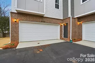 8935 Sharonbrook Dr, Charlotte, NC 28210 - Photo 2