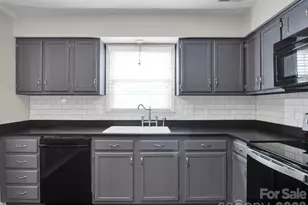 10922 Winterbourne Ct, Charlotte, NC 28277 - Photo 14