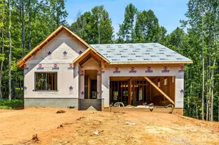 107 Catatoga Trl, Marion, NC 83452 - Photo 2