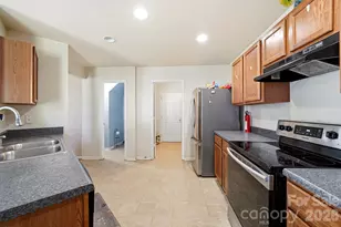 4411 Palustris Ct, Charlotte, NC 28269 - Photo 10