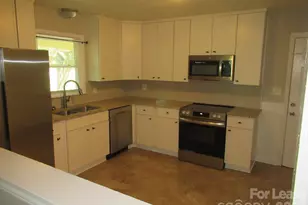 208 Crescent Ct, Lincolnton, NC 28092 - Photo 8