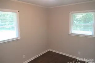 208 Crescent Ct, Lincolnton, NC 28092 - Photo 10
