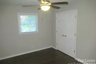 208 Crescent Ct, Lincolnton, NC 28092 - Photo 12