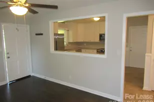 208 Crescent Ct, Lincolnton, NC 28092 - Photo 6