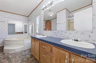 2299 Dellinger Dr, Newton, NC 28658 - Photo 20