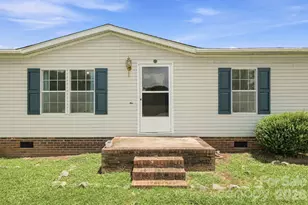 2299 Dellinger Dr, Newton, NC 28658 - Photo 2