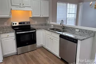 2435 Normancrest Ct, Charlotte, NC 28270 - Photo 6