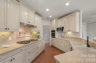 12711 Moores Chapel Rd, Charlotte, NC 28214 - Photo 24