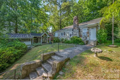 720 Sylvan Boulevard, Hendersonville, NC 28791 - Photo 10