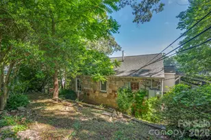 720 Sylvan Blvd, Hendersonville, NC 28791 - Photo 24