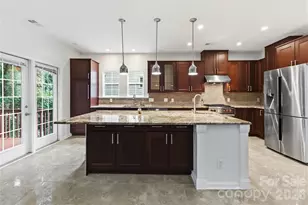 7501 Westray Ct, Charlotte, NC 28269 - Photo 10