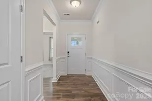 3075 Lydney Cir, Waxhaw, NC 28173 - Photo 2