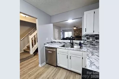 8291 Golf Ridge Drive, Charlotte, NC 28277 - Photo 10