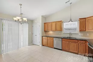 108 Briarwood Ln, Mount Holly, NC 28120 - Photo 8