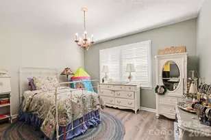 8427 Coulwood Oak Ln, Charlotte, NC 28214 - Photo 20