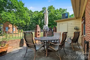 8427 Coulwood Oak Ln, Charlotte, NC 28214 - Photo 26
