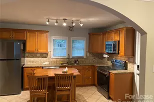 1323 Carolyn Dr, Charlotte, NC 28205 - Photo 6