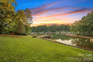 385 Sundown Rd, Mooresville, NC 28117 - Photo 2