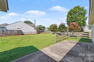 10439 Green Hedge Ave, Charlotte, NC 28269 - Photo 24