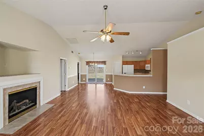 10439 Green Hedge Avenue, Charlotte, NC 28269 - Photo 8