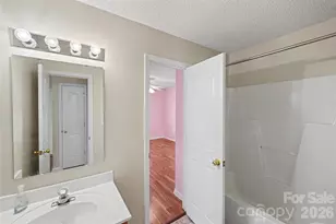 10439 Green Hedge Ave, Charlotte, NC 28269 - Photo 14