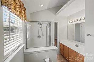 10439 Green Hedge Ave, Charlotte, NC 28269 - Photo 22